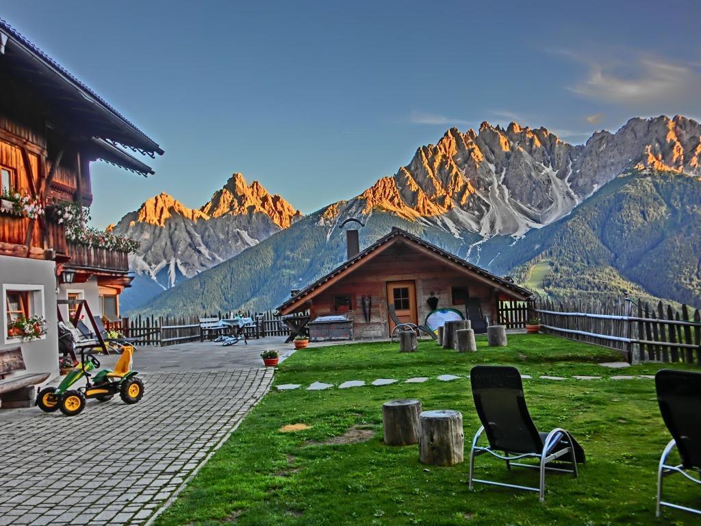 Glinzhof Mountain Natur Resort Agriturismo San Candido Ngoại thất bức ảnh