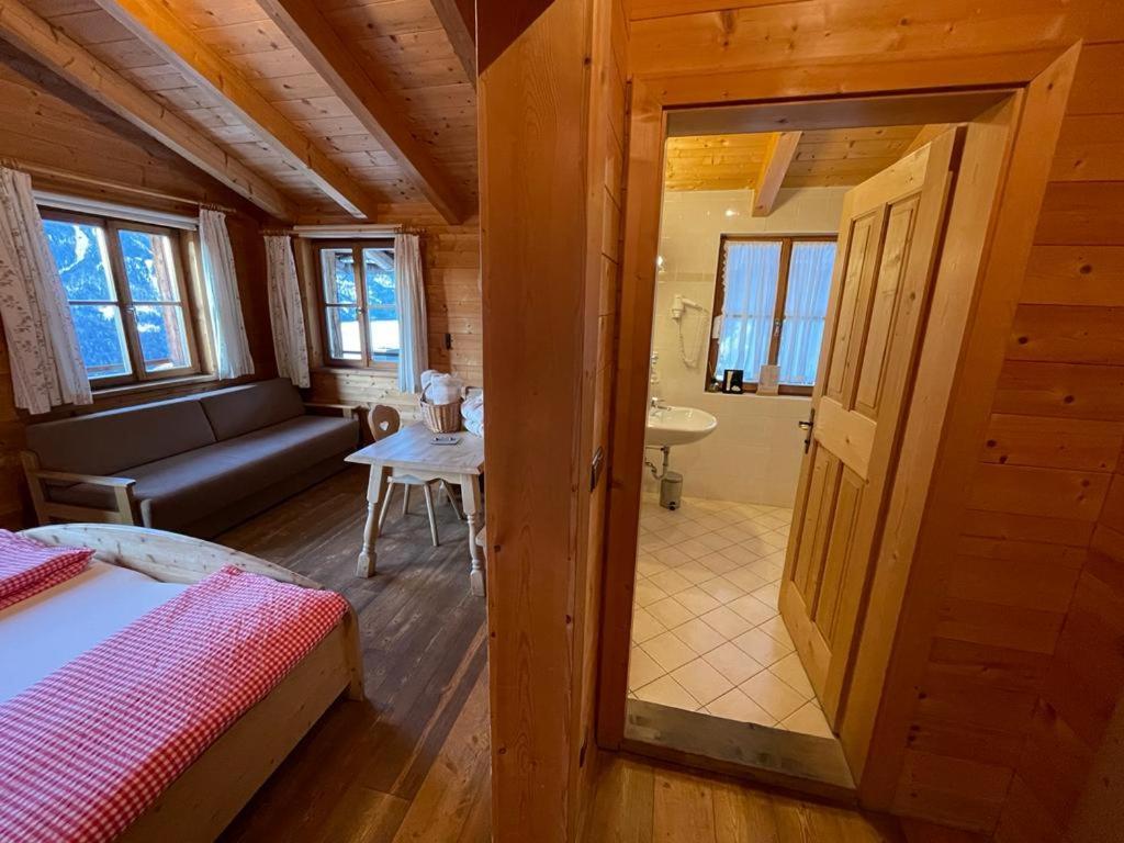 Glinzhof Mountain Natur Resort Agriturismo San Candido Ngoại thất bức ảnh