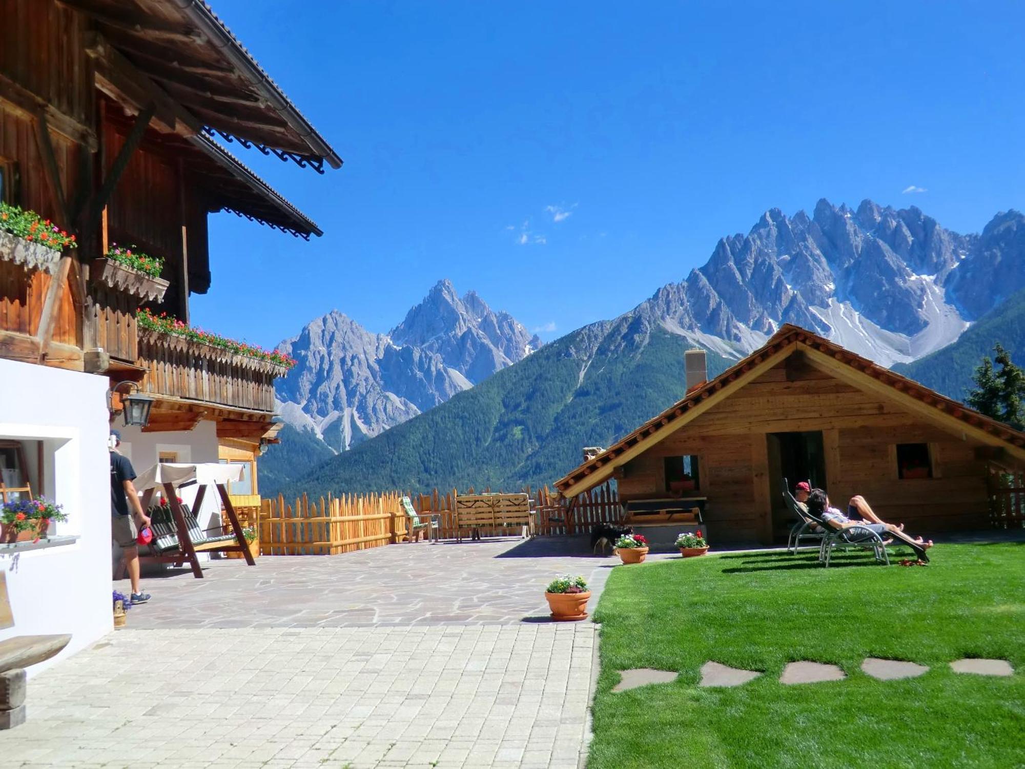 Glinzhof Mountain Natur Resort Agriturismo San Candido Ngoại thất bức ảnh
